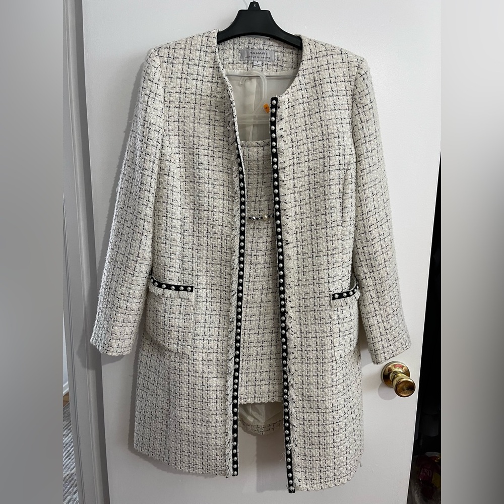 Elegant Cream Tweed Women's Coat